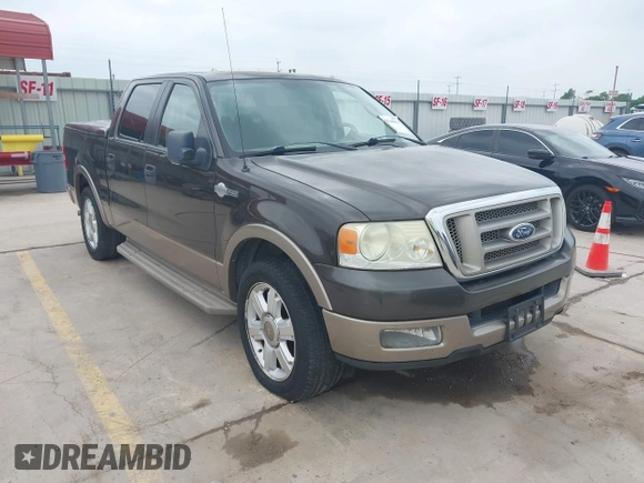 2005 Ford F-150 XLT z VIN 1FTPW12515KE76541, wystawiony jako IAAI lot #42144856 z przebiegiem 239 039 mil mil oraz . Historia ofert i sprzedaży dostępna na DreamBid. Obrazek 1.