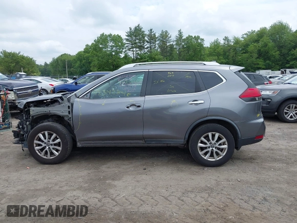 2017 Nissan Rogue S z VIN KNMAT2MVXHP609693, wystawiony jako IAAI lot #42342848 z przebiegiem 107 400 mil mil oraz . Historia ofert i sprzedaży dostępna na DreamBid. Obrazek 14.