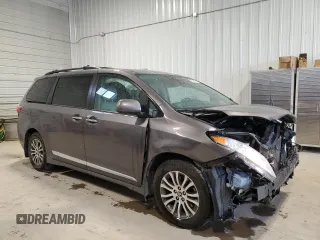 2020 Toyota Sienna XLE Auto Access Seat with VIN 5TDYZ3DC3LS079258, listed as a Copart auction lot 55288045 with 92,147 mi miles and Salvage title. Bid and sale history available at DreamBid. Image 4.