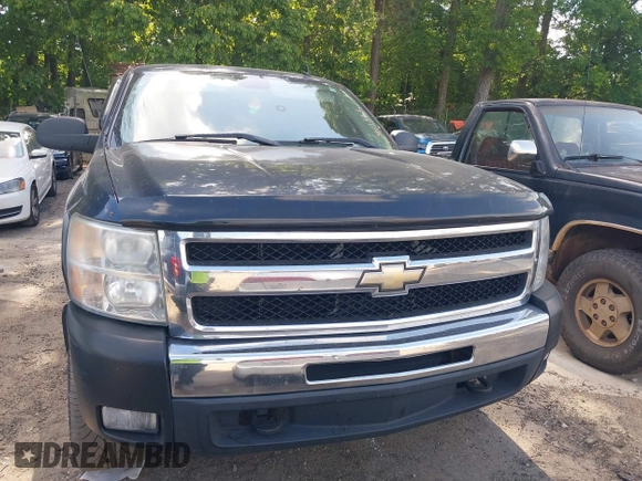 2011 Chevrolet Silverado 1500 LT with VIN 1GCRKSE35BZ413126, listed as a IAAI auction lot 42185963 with 223,132 mi miles and . Bid and sale history available at DreamBid. Image 11.