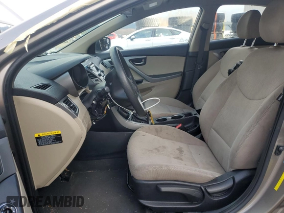 2016 Hyundai Elantra SE z VIN 5NPDH4AE2GH708016, wystawiony jako Copart lot #43999565 z przebiegiem 118 026 mil mil oraz Czysty tytuł • Clean title. Historia ofert i sprzedaży dostępna na DreamBid. Obrazek 7.