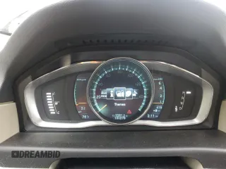 2014 Volvo XC70 3.2L z VIN YV4940BZ8E1178311, wystawiony jako Copart lot #58725065 z przebiegiem 100 278 mil mil oraz Szkoda całkowita • Salvage title. Historia ofert i sprzedaży dostępna na DreamBid. Obrazek 9.
