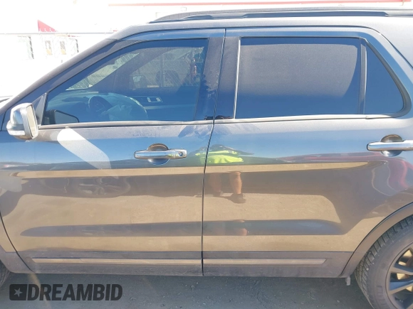2017 Ford Explorer XLT with VIN 1FM5K7DH6HGC31749, listed as a IAAI auction lot 41839014 with 173,564 mi miles and . Bid and sale history available at DreamBid. Image 14.