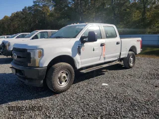 2019 Ford F-350 XL z VIN 1FT8W3B61KEE26211, wystawiony jako Copart lot #74525974 z przebiegiem Nie podano mil oraz Szkoda całkowita • Salvage title. Historia ofert i sprzedaży dostępna na DreamBid. Obrazek 1.