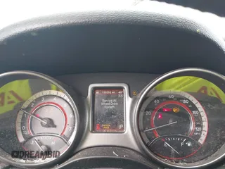 2018 Dodge Journey Crossroad with VIN 3C4PDDGGXJT514620, listed as a IAAI auction lot 42117159 with 110,252 mi miles. Bid and sale history available at carsss.com. Image 7.