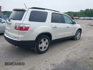 2008 GMC Acadia SLT2 z VIN 1GKEV33708J168815, wystawiony jako IAAI lot #42467145 z przebiegiem 133 241 mil mil oraz . Historia ofert i sprzedaży dostępna na DreamBid. Obrazek 4.