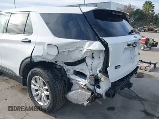 2021 Ford Explorer with VIN 1FMSK8BH8MGA44034, listed as a IAAI auction lot 41701440 with 56,240 mi miles. Bid and sale history available at carsss.com. Image 6.