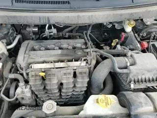 2017 Dodge Journey Crossroad with VIN 3C4PDCGBXHT501052, listed as a Copart auction lot 66141765 with 113,136 mi miles and Salvage title. Bid and sale history available at DreamBid. Image 13.