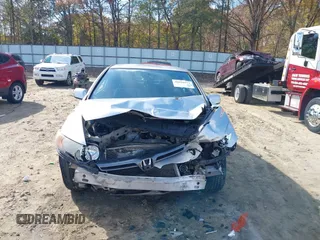 2008 Honda Civic Cpe LX with VIN 2HGFG12688H503166, listed as a IAAI auction lot 40949573 with 166,571 mi miles. Bid and sale history available at carsss.com. Image 6.