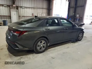 2024 Hyundai Elantra SE z VIN KMHLL4DGXRU851159, wystawiony jako Copart lot #47502985 z przebiegiem 8 489 mil mil oraz Szkoda całkowita • Salvage title. Historia ofert i sprzedaży dostępna na DreamBid. Obrazek 3.