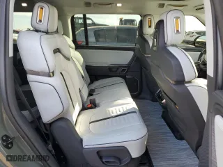 2023 Rivian R1S Launch Edition with VIN 7PDSGABL2PN008950, listed as a Copart auction lot 72091794 with 18,257 mi miles and Non Repairable. Bid and sale history available at carsss.com. Image 11.