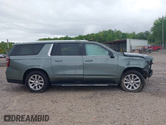 2023 Chevrolet Suburban Premier z VIN 1GNSCFKD7PR463950, wystawiony jako IAAI lot #42161223 z przebiegiem 40 585 mil mil oraz . Historia ofert i sprzedaży dostępna na DreamBid. Obrazek 14.