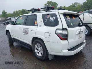 2015 Toyota 4Runner SR5 with VIN JTEZU5JR1F5100542, listed as a IAAI auction lot 42357246 with Not provided miles and . Bid and sale history available at DreamBid. Image 3.