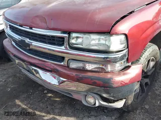 2003 Chevrolet Tahoe LT with VIN 1GNEC13ZX3R307650, listed as a IAAI auction lot 41292769 with 313,720 mi miles. Bid and sale history available at carsss.com. Image 6.