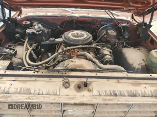 1977 Chevrolet Suburban z VIN CCL167F144344, wystawiony jako Copart lot #78394504 z przebiegiem 73 322 mil mil oraz Szkoda całkowita • Salvage title. Historia ofert i sprzedaży dostępna na DreamBid. Obrazek 12.