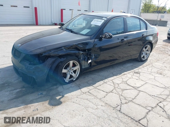 2008 BMW 3 Series 328xi with VIN WBAVC93548K045013, listed as a IAAI auction lot 42183945 with 118,454 mi miles and . Bid and sale history available at DreamBid. Image 18.