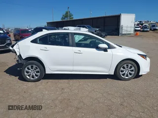 2025 Toyota Corolla LE z VIN 5YFB4MDEXSP259601, wystawiony jako IAAI lot #42313569 z przebiegiem 9255 mil mil oraz . Historia ofert i sprzedaży dostępna na DreamBid. Obrazek 14.