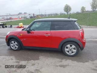 2015 MINI Hardtop with VIN WMWXM5C57F3A57729, listed as a IAAI auction lot 41924772 with 123,040 mi miles and . Bid and sale history available at DreamBid. Image 14.
