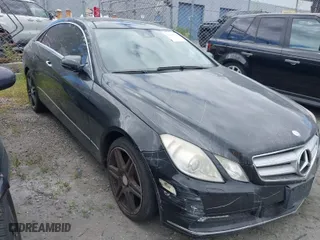2010 Mercedes-Benz E-Class E 350 with VIN WDDKJ5GB4AF017124, listed as a IAAI auction lot 41212534 with 202,181 mi miles. Bid and sale history available at carsss.com. Image 1.