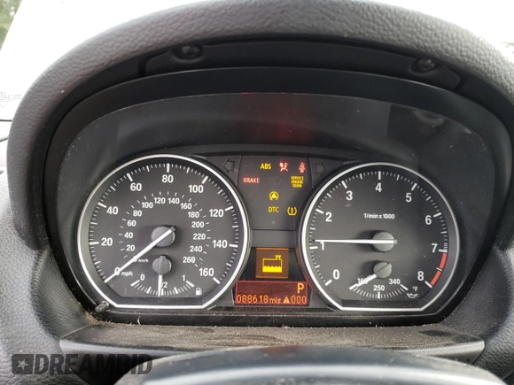 2008 BMW 1 Series 135i z VIN WBAUN93528VK39771, wystawiony jako Copart lot #87970105 z przebiegiem 88 618 mil mil oraz Szkoda całkowita • Salvage title. Historia ofert i sprzedaży dostępna na DreamBid. Obrazek 9.