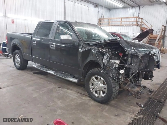 2007 Ford F-150 XLT with VIN 1FTPW14V57FA20227, listed as a IAAI auction lot 41642587 with 186,860 mi miles. Bid and sale history available at carsss.com. Image 1.