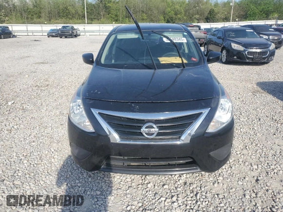 2017 Nissan Versa S Plus z VIN 3N1CN7AP5HL847956, wystawiony jako Copart lot #52648345 z przebiegiem Nie podano mil oraz Szkoda całkowita • Salvage title. Historia ofert i sprzedaży dostępna na DreamBid. Obrazek 5.