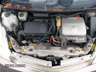 2004 Toyota Prius with VIN JTDKB20U240111589, listed as a IAAI auction lot 42217409 with 163,199 mi miles and . Bid and sale history available at DreamBid. Image 10.