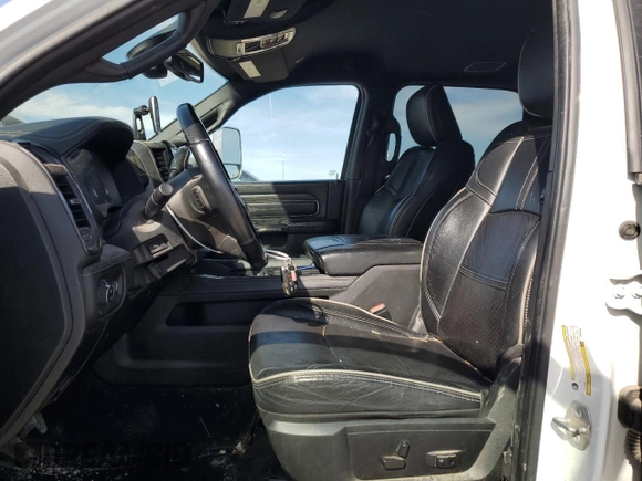 2022 Ram 2500 Limited with VIN 3C6UR5TL1NG391969, listed as a Copart auction lot 45242165 with 147,035 mi miles and Salvage title. Bid and sale history available at DreamBid. Image 7.