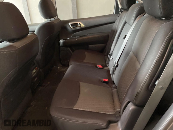 2019 Nissan Pathfinder SL z VIN 5N1DR2MM9KC604319, wystawiony jako IAAI lot #42437888 z przebiegiem 122 569 mil mil oraz . Historia ofert i sprzedaży dostępna na DreamBid. Obrazek 33.
