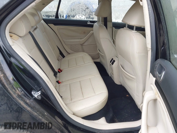 2010 Volkswagen Jetta Limited Edition with VIN 3VWRZ7AJ5AM015232, listed as a IAAI auction lot 42784607 with Not provided miles and . Bid and sale history available at DreamBid. Image 8.