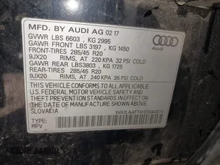 2017 Audi Q7 Premium Plus z VIN WA1LAAF74HD044974, wystawiony jako IAAI lot #41823974 z przebiegiem 135 619 mil mil oraz . Historia ofert i sprzedaży dostępna na DreamBid. Obrazek 9.
