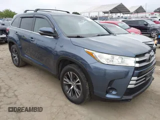 2019 Toyota Highlander LE z VIN 5TDZARFH2KS051554, wystawiony jako IAAI lot #42185481 z przebiegiem 206 754 mil mil oraz . Historia ofert i sprzedaży dostępna na DreamBid. Obrazek 1.
