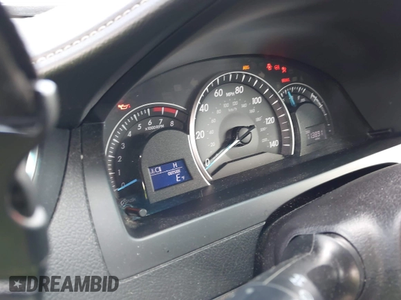 2015 Toyota Camry XLE with VIN 4T4BF1FKXFR465183, listed as a IAAI auction lot 41994681 with 113,891 mi miles and . Bid and sale history available at carsss.com. Image 15.