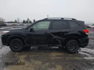 2019 Subaru Forester Premium with VIN JF2SKAEC6KH551325, listed as a IAAI auction lot 41623331 with 88,727 mi miles. Bid and sale history available at carsss.com. Image 14.