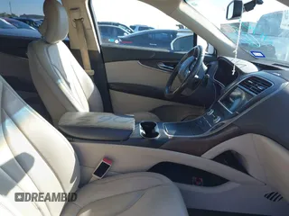 2016 Lincoln MKX Select with VIN 2LMTJ6KR1GBL75185, listed as a IAAI auction lot 41706363 with 135,844 mi miles and . Bid and sale history available at carsss.com. Image 5.