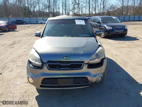 2013 Kia Soul + with VIN KNDJT2A65D7576335, listed as a IAAI auction lot 41629622 with 183,319 mi miles. Bid and sale history available at carsss.com. Image 12.