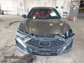 2022 Acura TLX w/A-Spec Package with VIN 19UUB6F51NA001968, listed as a IAAI auction lot 41797078 with 35,765 mi miles and . Bid and sale history available at carsss.com. Image 13.