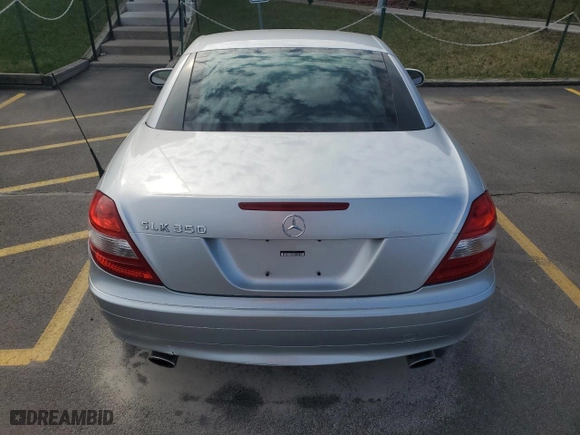 2005 Mercedes-Benz SLK-Class with VIN WDBWK56F35F040539, listed as a Copart auction lot 52691635 with 72,074 mi miles and Clean Title. Bid and sale history available at carsss.com. Image 6.