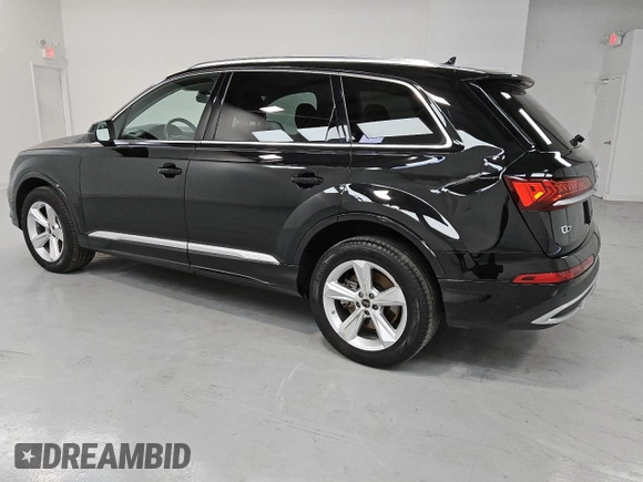2023 Audi Q7 Premium with VIN WA1AXBF78PD010997, listed as a Copart auction lot 48473305 with 40,258 mi miles and Clean title. Bid and sale history available at DreamBid. Image 2.