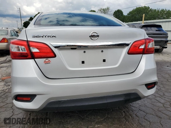 2019 Nissan Sentra SV z VIN 3N1AB7AP7KY443809, wystawiony jako Copart lot #56751885 z przebiegiem 104 974 mil mil oraz Szkoda całkowita • Salvage title. Historia ofert i sprzedaży dostępna na DreamBid. Obrazek 6.