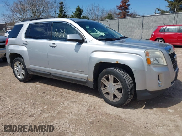 2010 GMC Terrain SLE-2 z VIN 2CTFLEEY0A6282229, wystawiony jako IAAI lot #42103139 z przebiegiem 174 469 mil mil oraz . Historia ofert i sprzedaży dostępna na DreamBid. Obrazek 1.