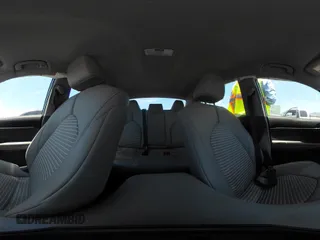 2019 Toyota Camry LE z VIN 4T1B11HK5KU833141, wystawiony jako IAAI lot #42489827 z przebiegiem 24 258 mil mil oraz . Historia ofert i sprzedaży dostępna na DreamBid. Obrazek 19.