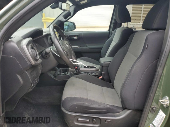 2021 Toyota Tacoma SR with VIN 3TYCZ5AN9MT010768, listed as a Copart auction lot 53961455 with 55,822 mi miles and Salvage title. Bid and sale history available at DreamBid. Image 7.