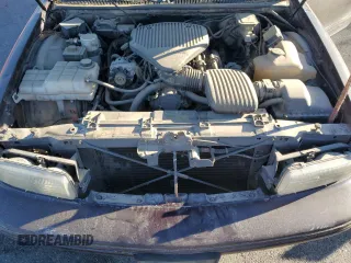 1996 Chevrolet Caprice 1SA Special Value z VIN 1G1BL52W9TR122492, wystawiony jako Copart lot #83251184 z przebiegiem 190 358 mil mil oraz Czysty tytuł • Clean title. Historia ofert i sprzedaży dostępna na DreamBid. Obrazek 11.