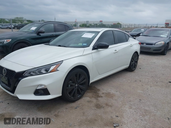 2022 Nissan Altima SR z VIN 1N4BL4CV3NN424416, wystawiony jako IAAI lot #42127183 z przebiegiem 8 881 mil mil oraz . Historia ofert i sprzedaży dostępna na DreamBid. Obrazek 17.