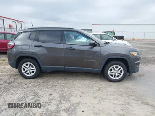 2018 Jeep Compass Sport с VIN 3C4NJCABXJT271687, выставлен на аукционе IAAI как лот 42644247 с пробегом 124 233 миль миль и . История ставок и продаж доступна на DreamBid. Изображение 13.