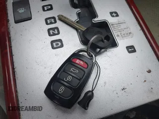2006 Hyundai Azera SE with VIN KMHFC46F76A084367, listed as a IAAI auction lot 41752381 with 108,173 mi miles and . Bid and sale history available at DreamBid. Image 11.