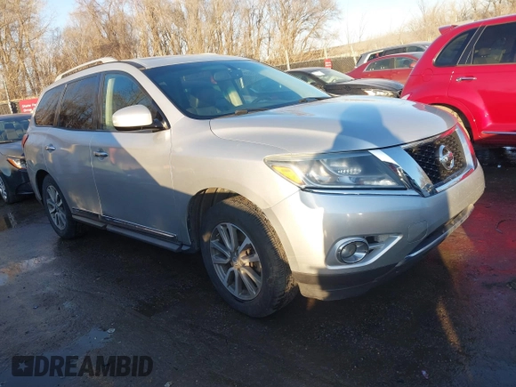 2013 Nissan Pathfinder SV with VIN 5N1AR2MM0DC638476, listed as a IAAI auction lot 41413391 with 120,743 mi miles. Bid and sale history available at carsss.com. Image 1.