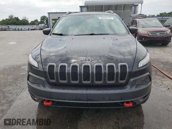 2014 Jeep Cherokee Trailhawk z VIN 1C4PJMBS2EW237725, wystawiony jako Copart lot #62666745 z przebiegiem 130 709 mil mil oraz Szkoda całkowita • Salvage title. Historia ofert i sprzedaży dostępna na DreamBid. Obrazek 5.