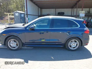 2012 Porsche Cayenne S z VIN WP1AB2A27CLA49899, wystawiony jako IAAI lot #42081215 z przebiegiem 147 920 mil mil oraz . Historia ofert i sprzedaży dostępna na DreamBid. Obrazek 14.